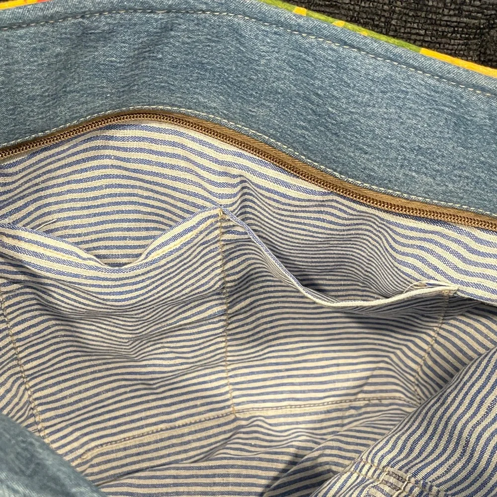 NWOT...Yellow Floral Patchwork Tote with Denim Pocket - Vintage Design - Picture 6 of 9